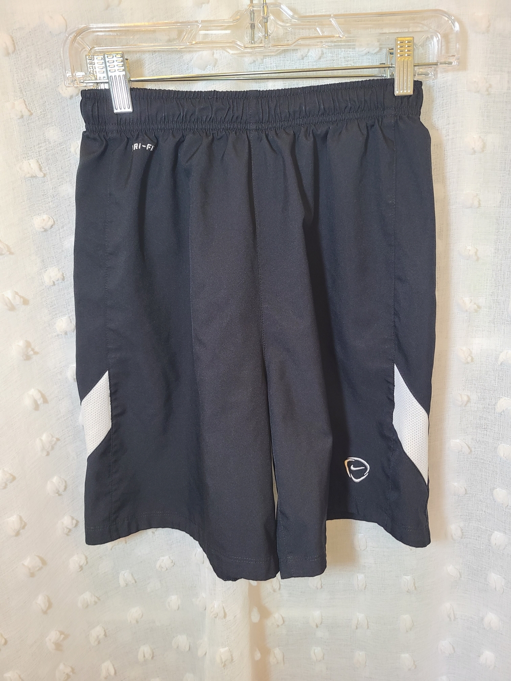 Nike Voys XL Black Athletic Shorts with White Accents.  0134